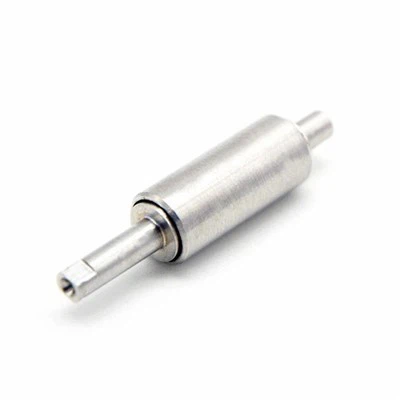 Rotor z magnetno gredjo